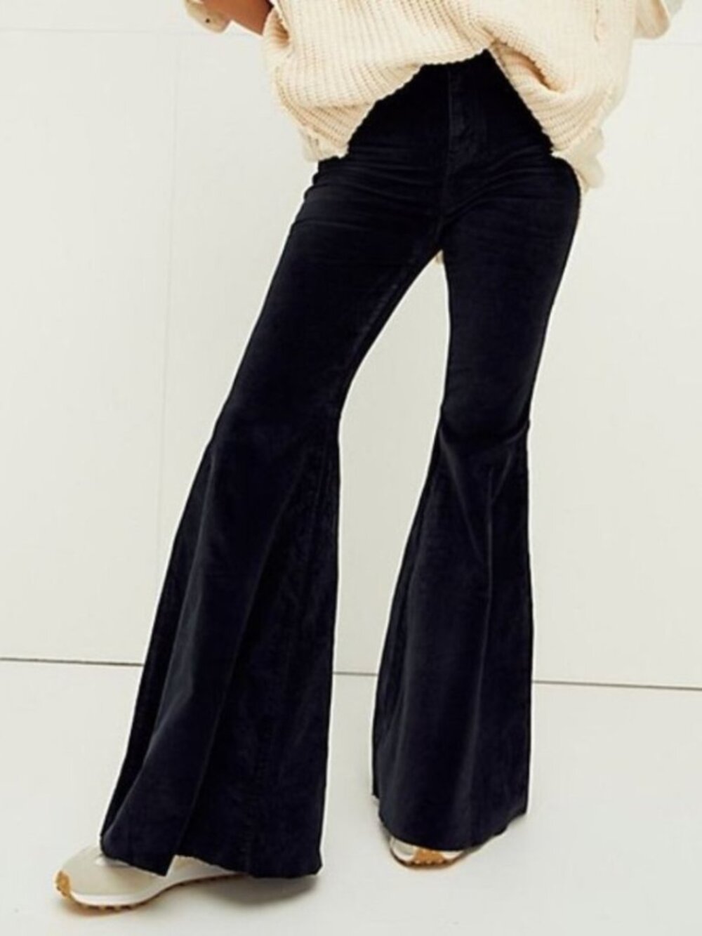 Free People Just Float On Velvet Flare Jeans Black Size 28 Retro Groovy Boho